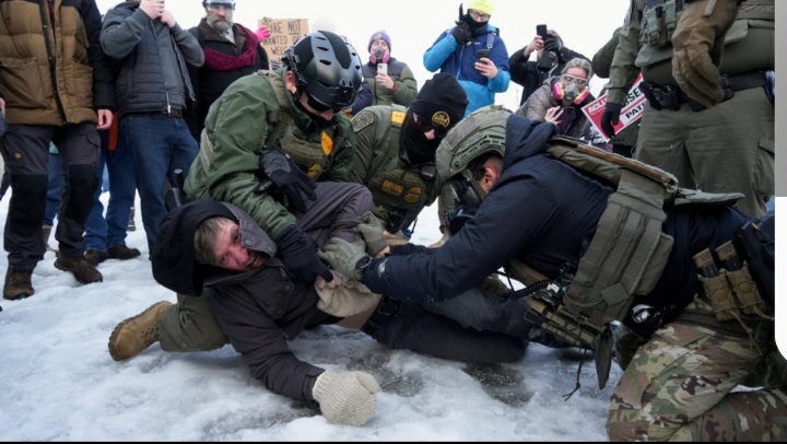 Protests and Federal Agents Clash in Minneapolis after Fatal ICE Shooting