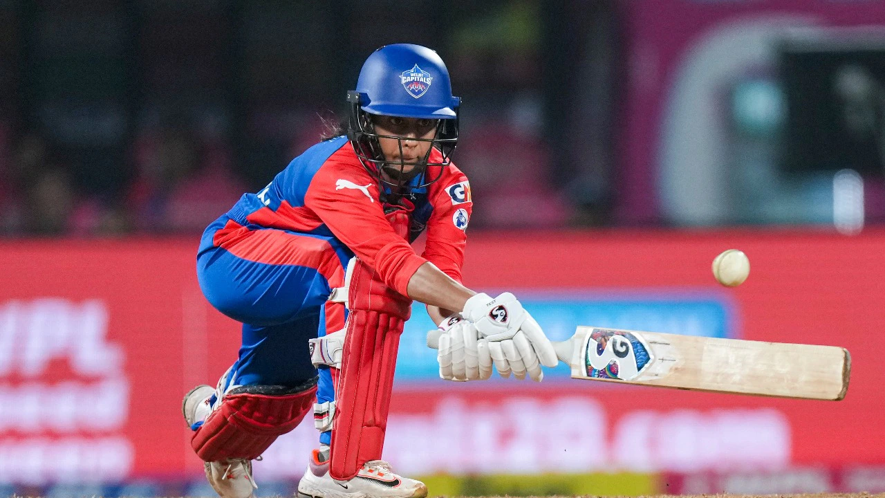 WPL 2026 Turns Wild: Delhi Roar, Mumbai Stagger, RCB Hunt as Playoff Race Erupts