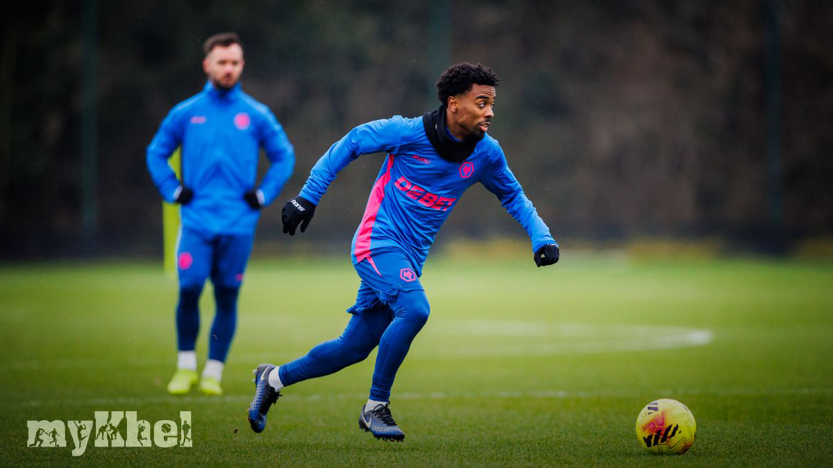 Angel Gomes Shines on Premier League Debut: Wolves Take on Chelsea - Key Players, Relegation Insights, and Predictions for a Chelsea Victory