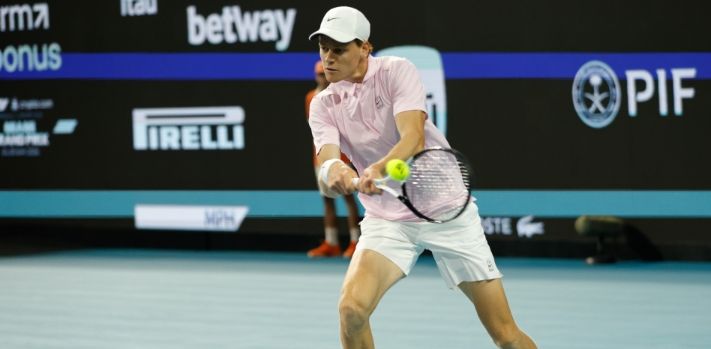 Miami Open Report: Sinner Holds Nerve as Rising Stars Shake Up Tournament Draw