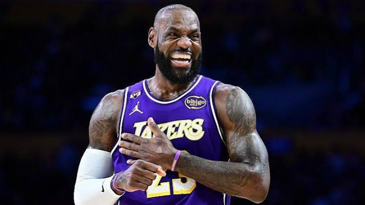 City of Brotherly Flops or City of Brotherly Hope? LeBron James Move to Philadelphia Splits NBA Fans